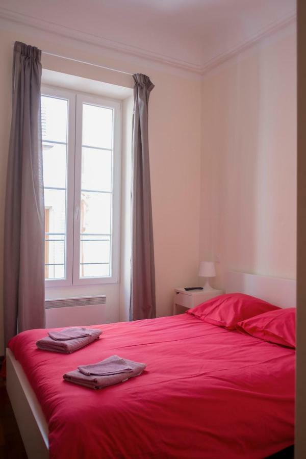 Magnifiques Appartements Au Coeur Du Vieux Ница Екстериор снимка